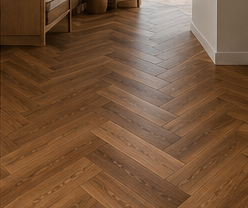 Suelo laminado en espiga, tono medio